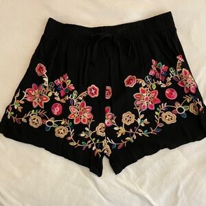 Embroidered Black Floral Women's Shorts small